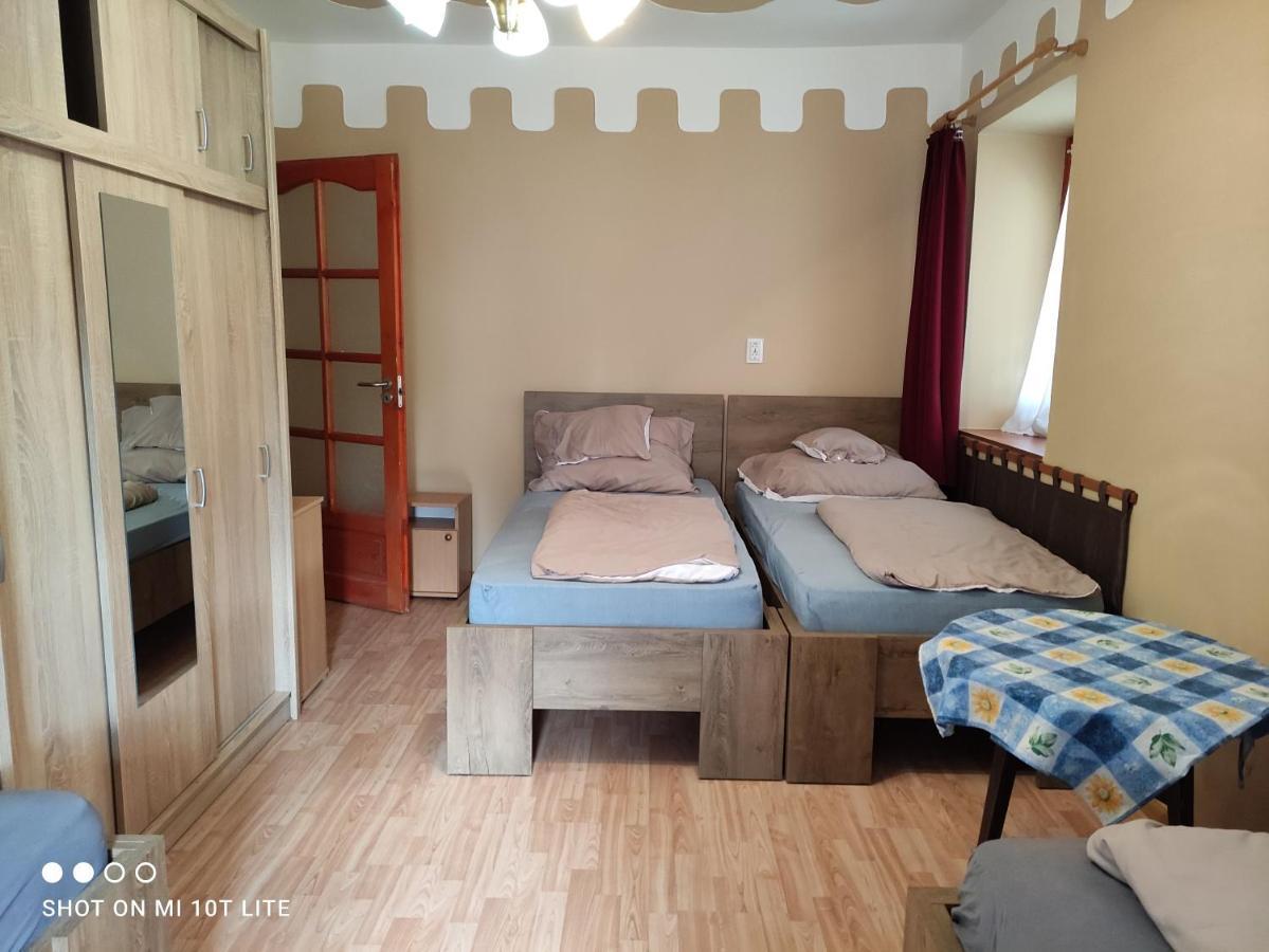 Rákóczi Vendégház Poroszló Kültér fotó
